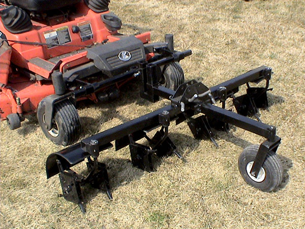 zeroturn broadcast spreader